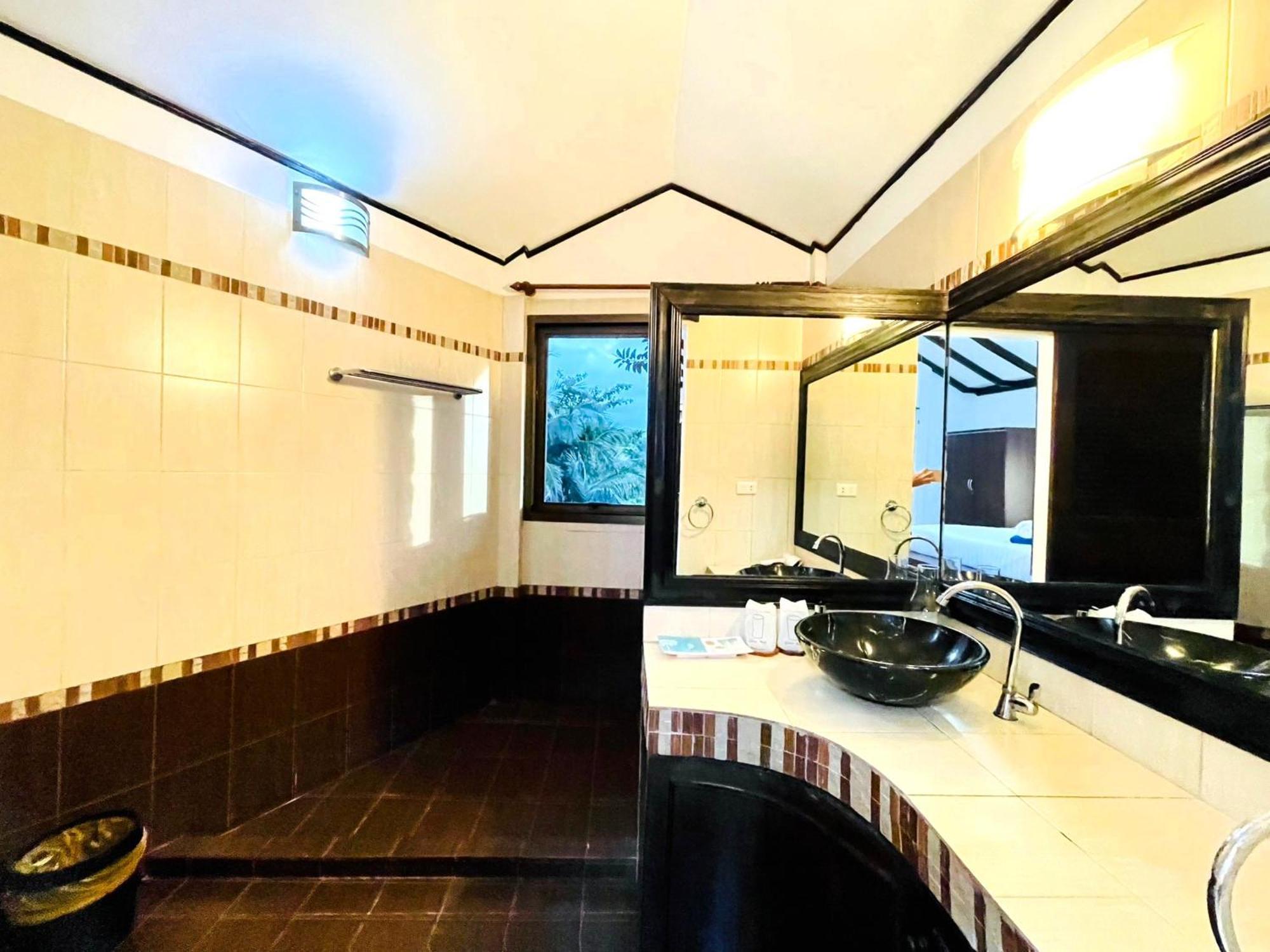 Boomerang Village Resort Kata מראה חיצוני תמונה